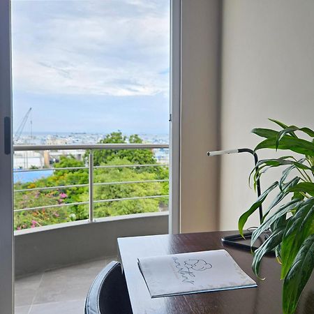 Hotel Perla Spondylus Manta Bagian luar foto