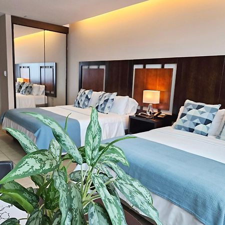 Hotel Perla Spondylus Manta Bagian luar foto