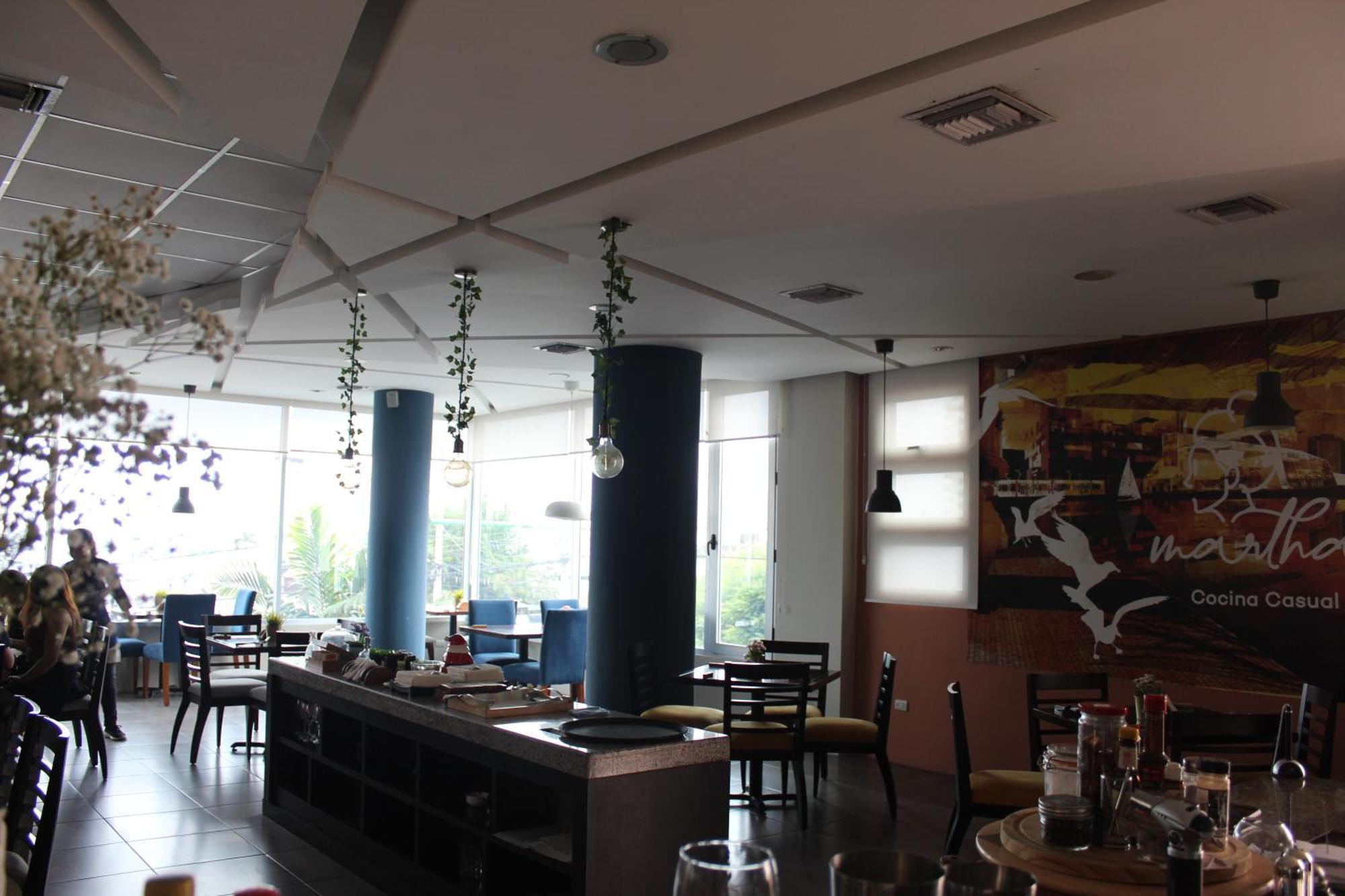 Hotel Perla Spondylus Manta Bagian luar foto