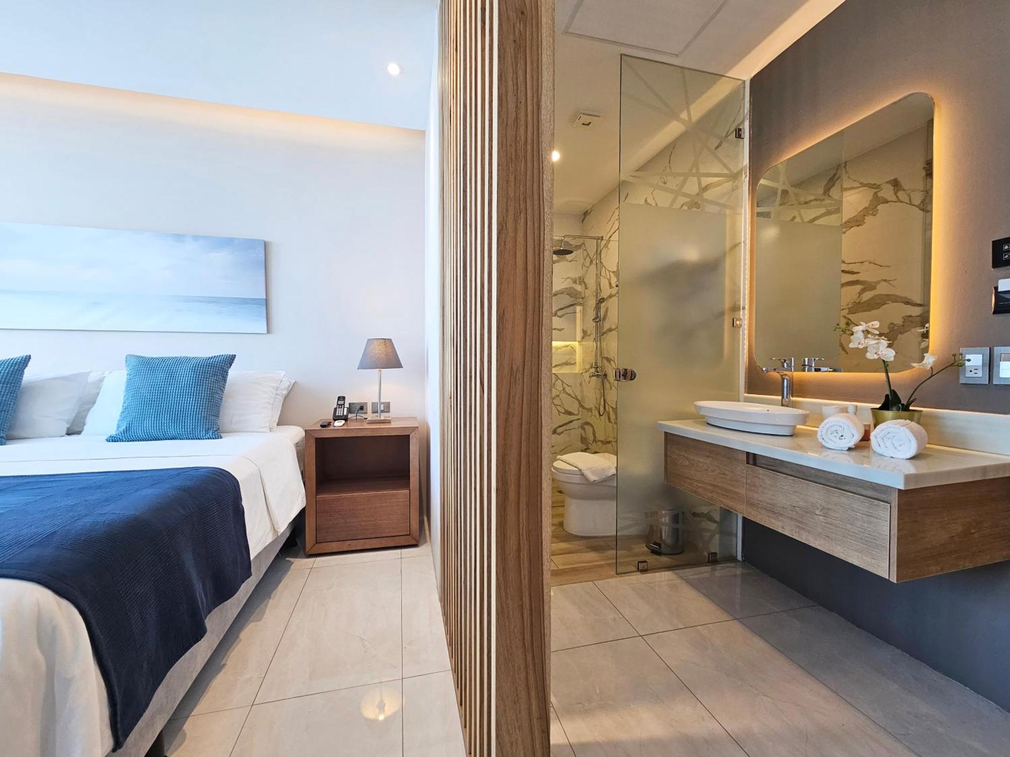 Hotel Perla Spondylus Manta Bagian luar foto