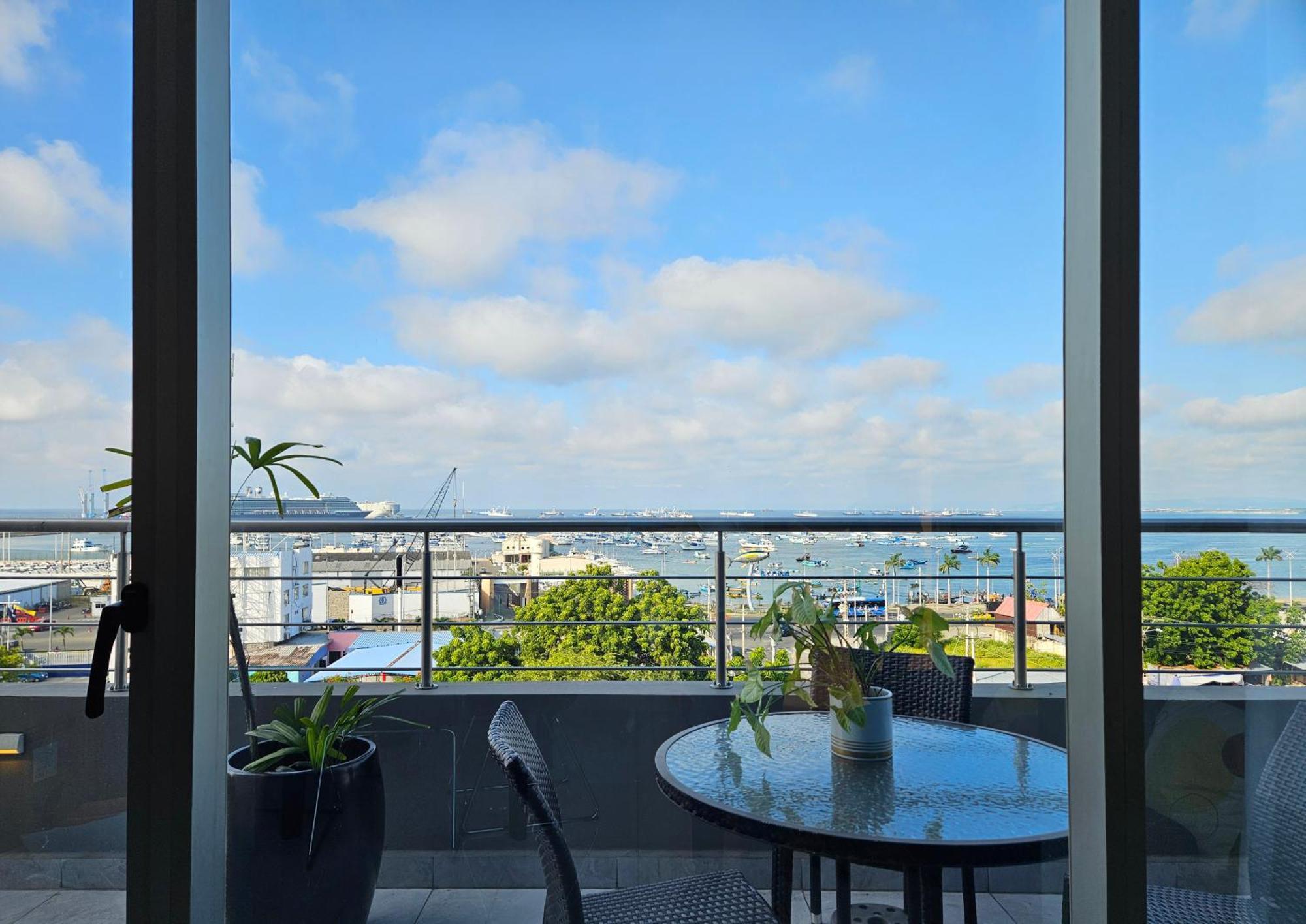 Hotel Perla Spondylus Manta Bagian luar foto